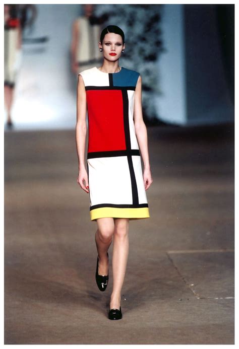 mondrian robe yves saint laurent|mondrian dress 1960s.